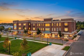 16 N Market Square, Plainsboro, NJ 08536