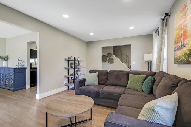 12125 50th Avenue N, Plymouth, MN 55442