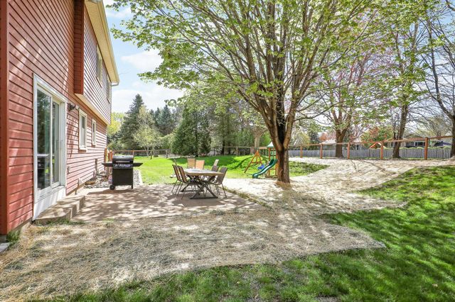 12125 50th Avenue N, Plymouth, MN 55442