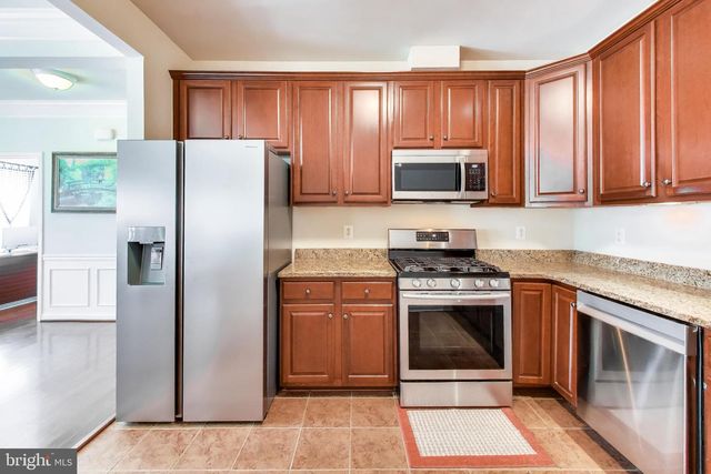 20500 CASABLANCA DR, Ashburn, VA 20147