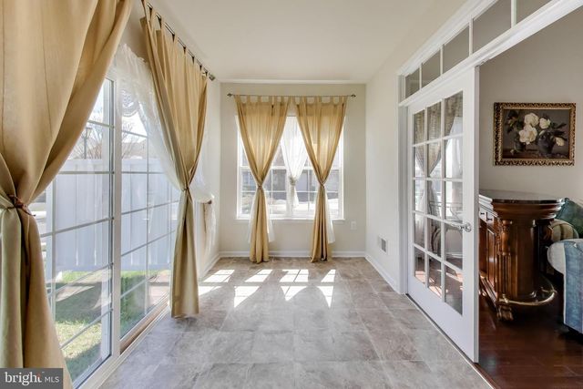 20500 CASABLANCA DR, Ashburn, VA 20147