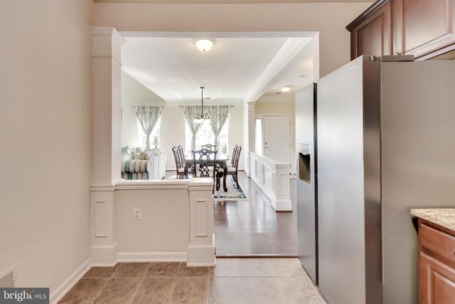 20500 CASABLANCA DR, Ashburn, VA 20147