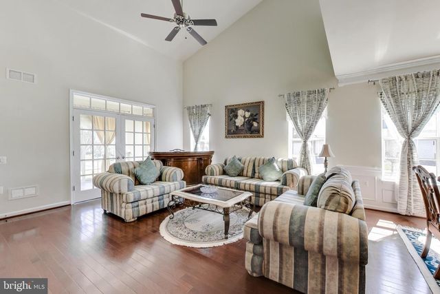 20500 CASABLANCA DR, Ashburn, VA 20147