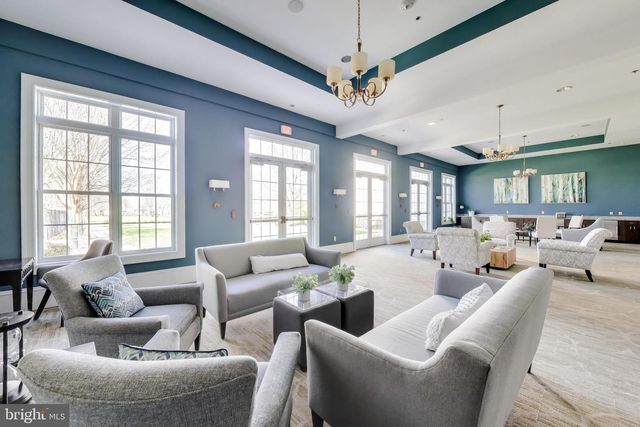 20500 CASABLANCA DR, Ashburn, VA 20147