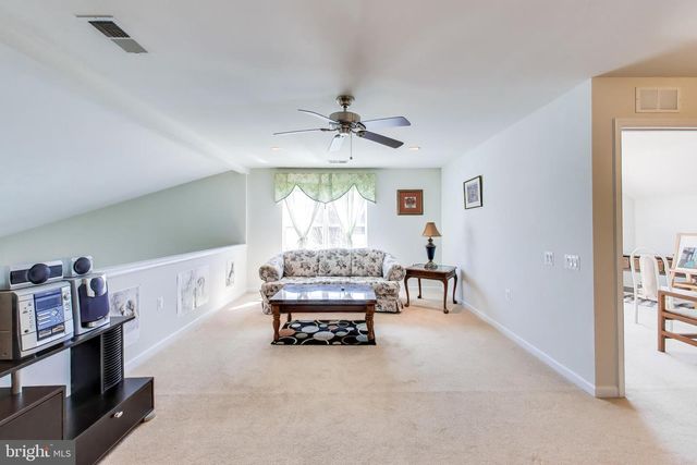 20500 CASABLANCA DR, Ashburn, VA 20147