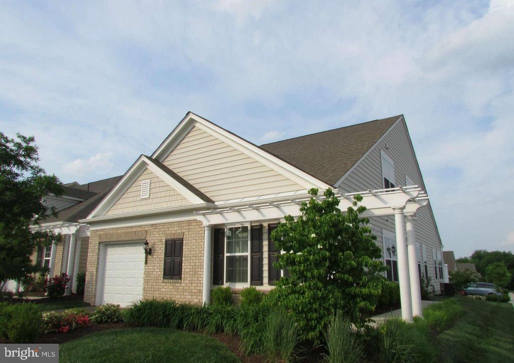 Image 1 of property listing at 20500 CASABLANCA DR, Ashburn, VA 20147