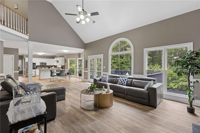 1204 Benbrooke Court NW, Acworth, GA 30101