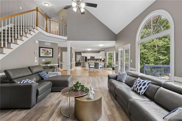 1204 Benbrooke Court NW, Acworth, GA 30101