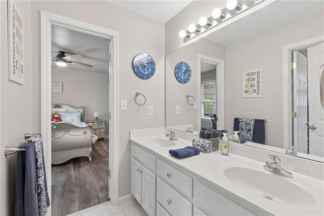 1204 Benbrooke Court NW, Acworth, GA 30101