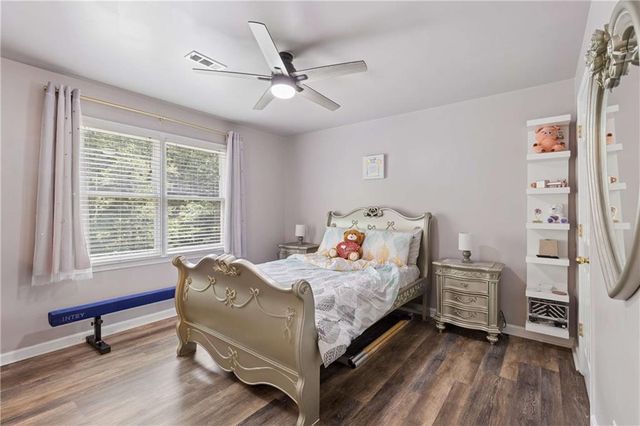 1204 Benbrooke Court NW, Acworth, GA 30101