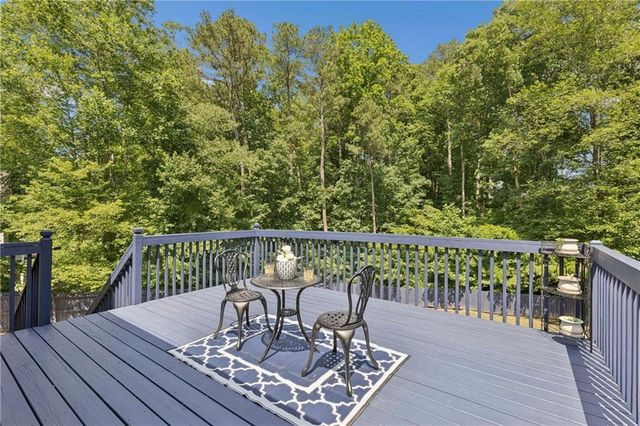 1204 Benbrooke Court NW, Acworth, GA 30101