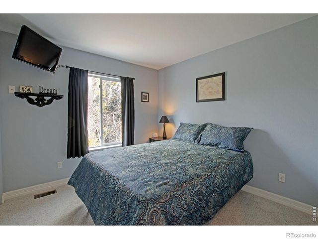 615 Americana Road, Longmont, CO 80504