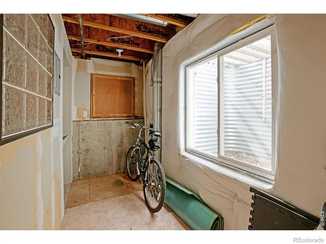 615 Americana Road, Longmont, CO 80504