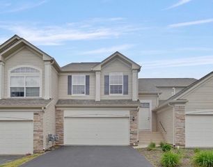 1717 Fieldstone Drive S, Shorewood, IL 60404