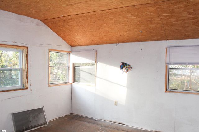 419 Fairview Street, Fountain Inn, SC 29644