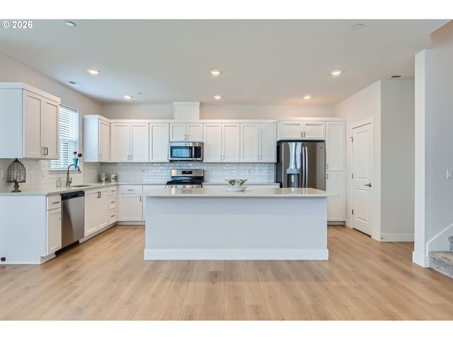 12935 Sw TABOR Ter, Beaverton, OR 97007