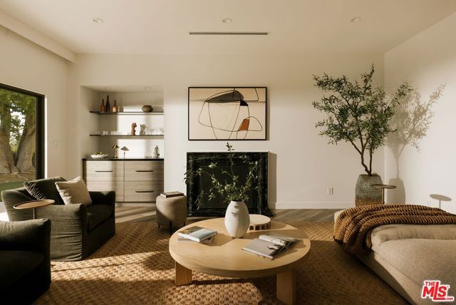 10122 Sunbrook Drive, Los Angeles, CA 90210
