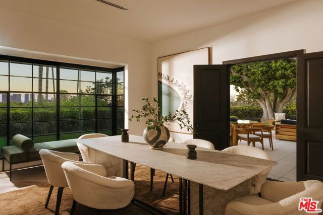 10122 Sunbrook Drive, Los Angeles, CA 90210