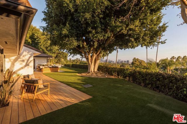 10122 Sunbrook Drive, Los Angeles, CA 90210