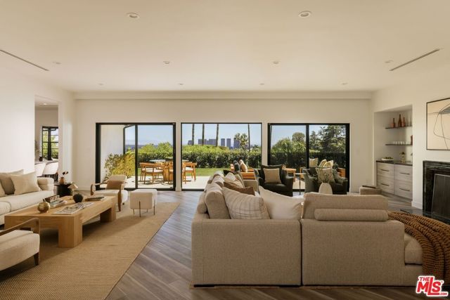 10122 Sunbrook Drive, Los Angeles, CA 90210