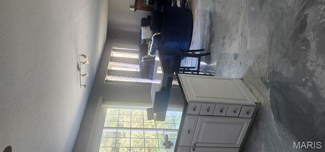 4260 Cherry Wood Trail Drive, Florissant, MO 63034