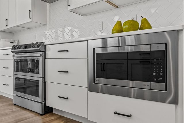 222 Sedona St, Iowa City, IA 52246