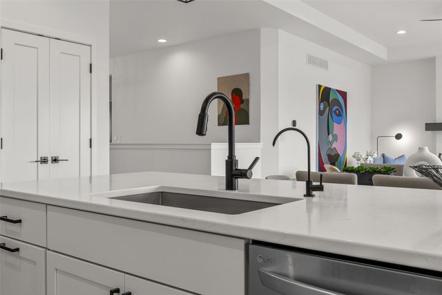 222 Sedona St, Iowa City, IA 52246