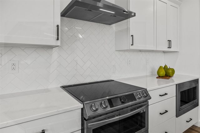 222 Sedona St, Iowa City, IA 52246