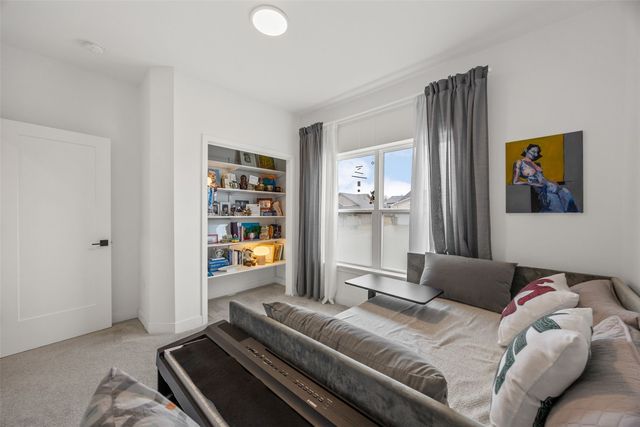 222 Sedona St, Iowa City, IA 52246