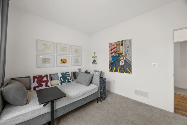 222 Sedona St, Iowa City, IA 52246