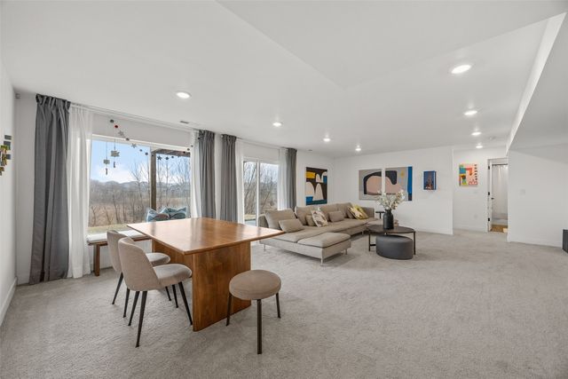 222 Sedona St, Iowa City, IA 52246