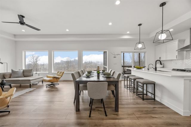 222 Sedona St, Iowa City, IA 52246