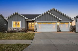 222 Sedona St, Iowa City, IA 52246