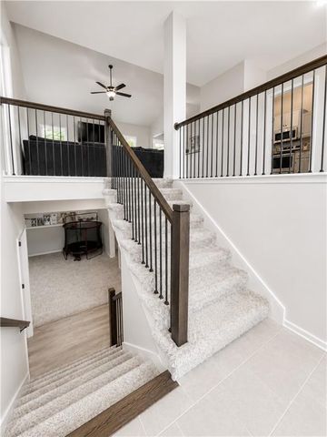 610 E 11th Street, Kearney, MO 64060
