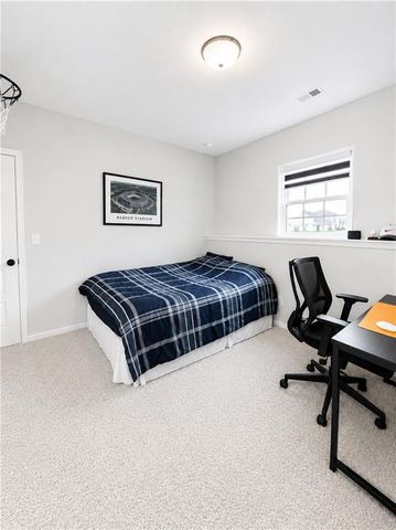 610 E 11th Street, Kearney, MO 64060