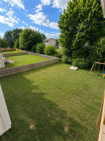 610 E 11th Street, Kearney, MO 64060