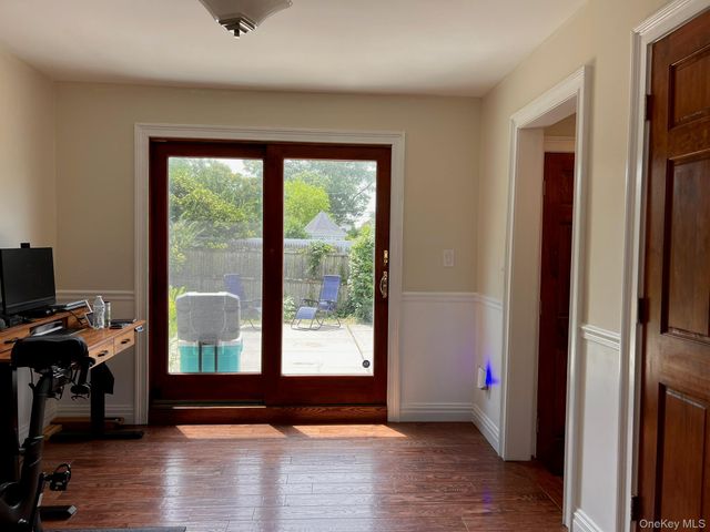 2 Nassau Road, Massapequa, NY 11758