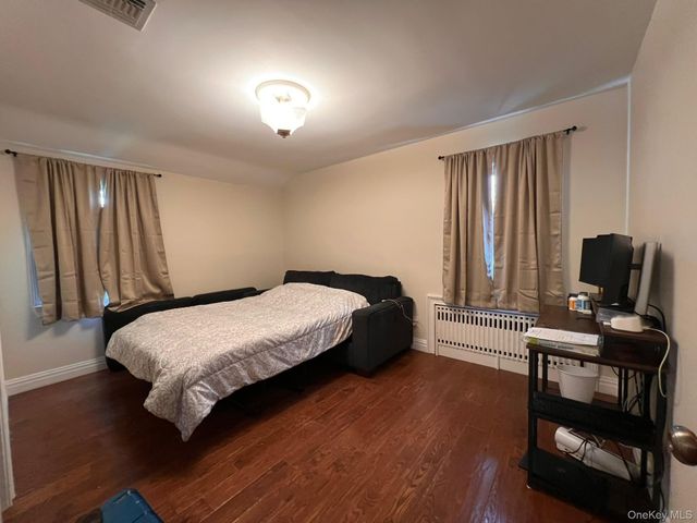2 Nassau Road, Massapequa, NY 11758