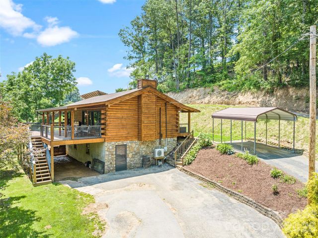 367 Robinson Road, Clyde, NC 28721