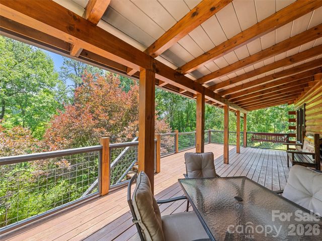 367 Robinson Road, Clyde, NC 28721