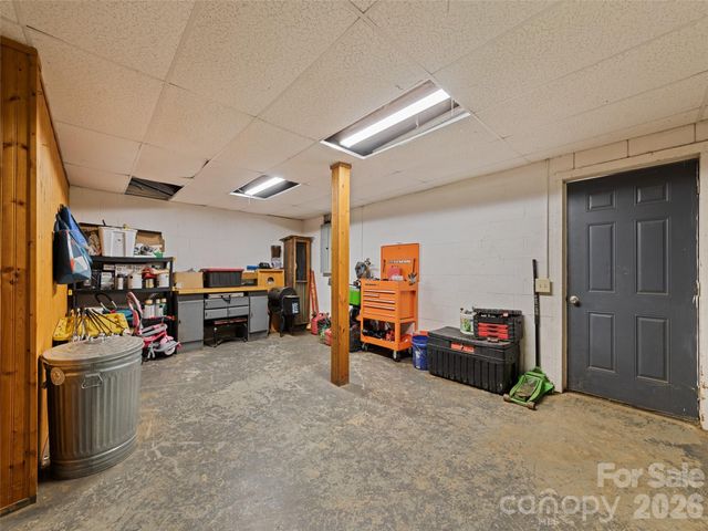 367 Robinson Road, Clyde, NC 28721