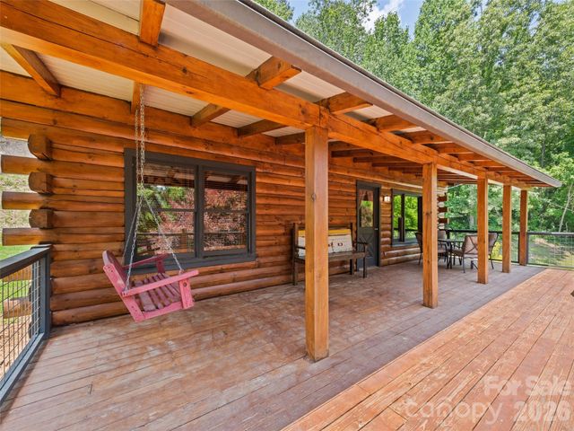 367 Robinson Road, Clyde, NC 28721