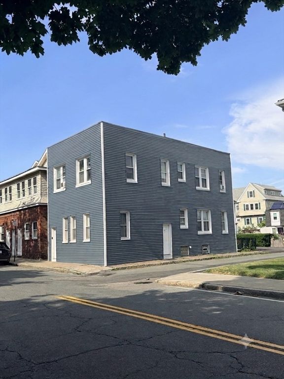 1227 Sea, Quincy, MA 02169