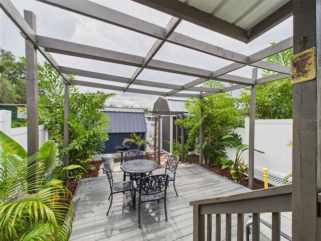 221 1ST STREET, Davenport, FL 33837