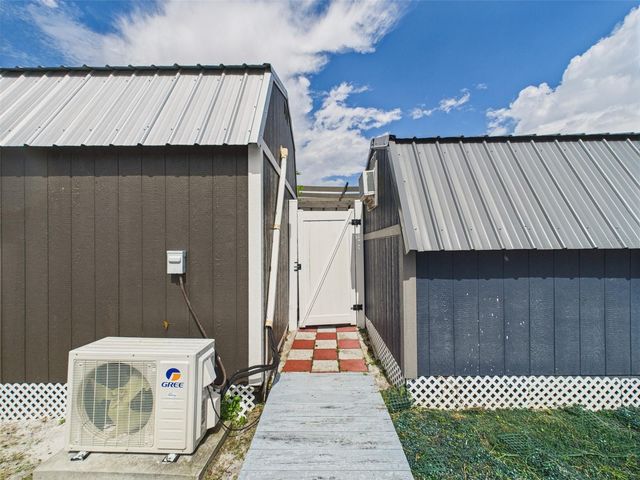 221 1ST STREET, Davenport, FL 33837