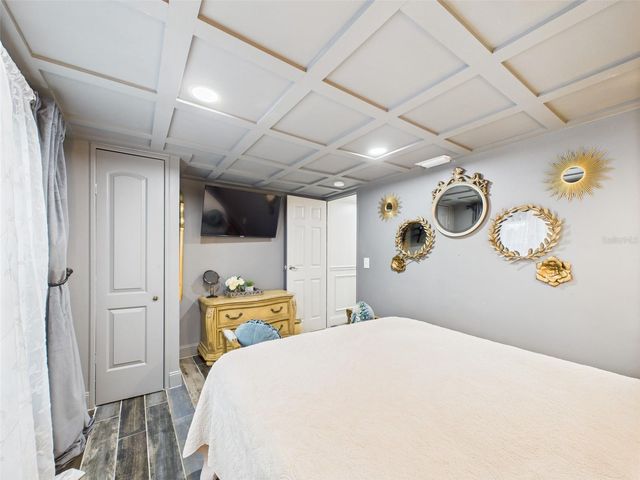 221 1ST STREET, Davenport, FL 33837