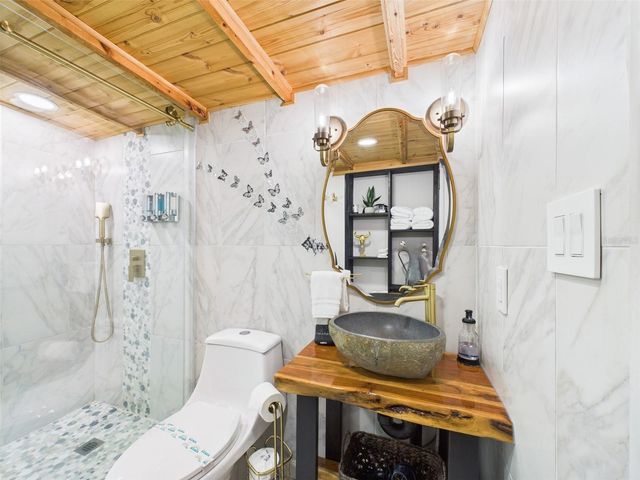 221 1ST STREET, Davenport, FL 33837