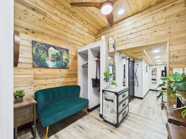 221 1ST STREET, Davenport, FL 33837