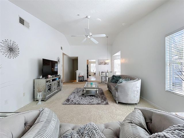 1050 LOCH VAIL 21, Apopka, FL 32712