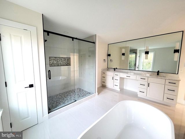 4517 ASCHER RD, Vineland, NJ 08361